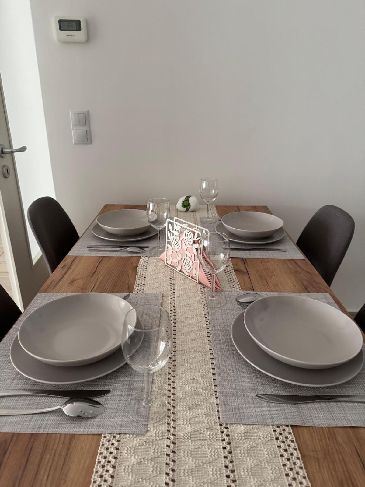 Elite Skyview Escape -bright, Modern, Free Parking * Budapest